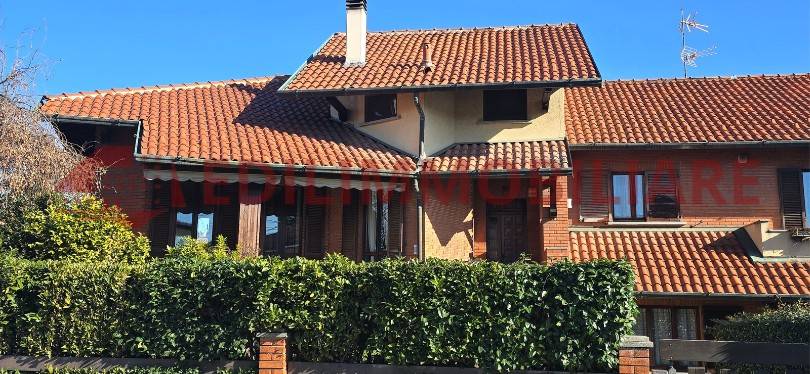 casa indipendente in vendita a Gerenzano