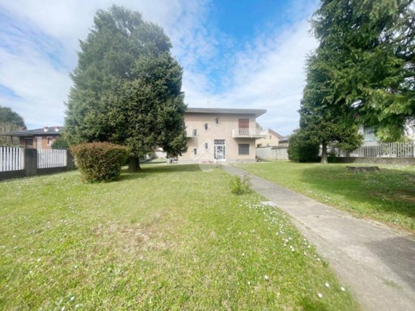 casa indipendente in vendita a Gerenzano