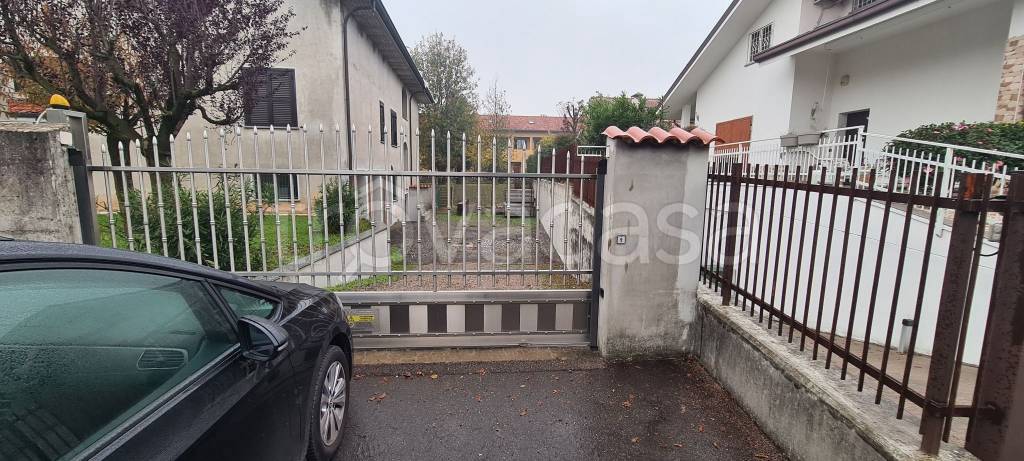 casa indipendente in vendita a Gerenzano