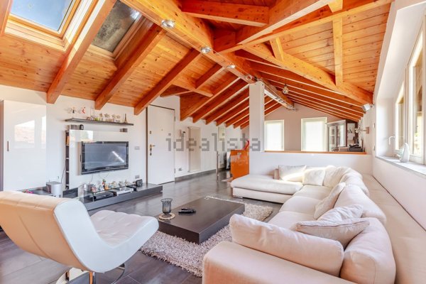 casa indipendente in vendita a Gerenzano
