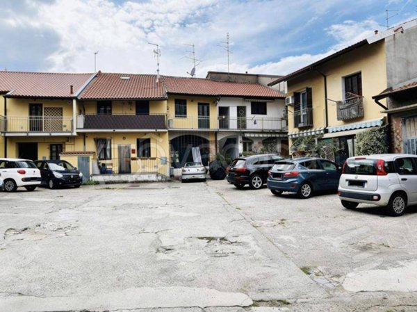 casa indipendente in vendita a Gerenzano