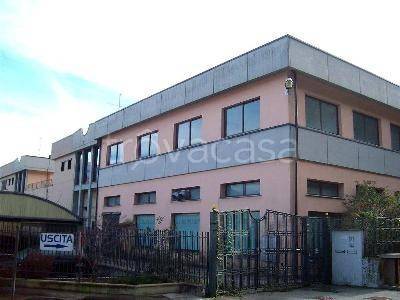 locale commerciale in vendita a Germignaga