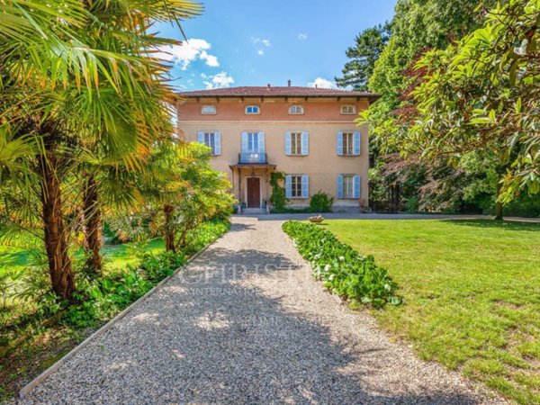 casa indipendente in vendita a Germignaga