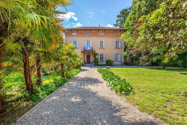 casa indipendente in vendita a Germignaga