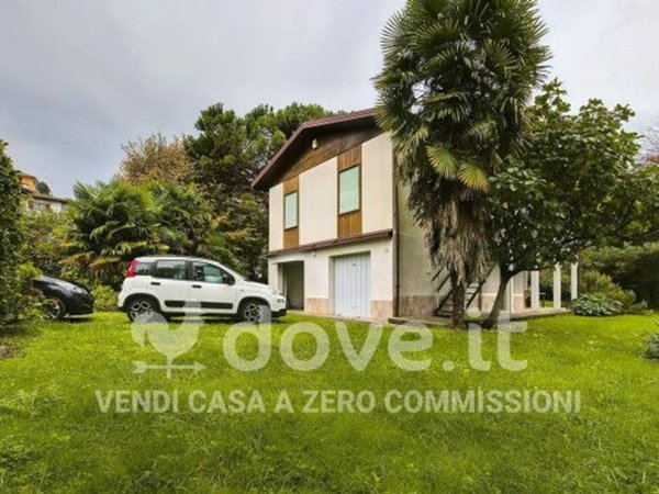 casa indipendente in vendita a Germignaga
