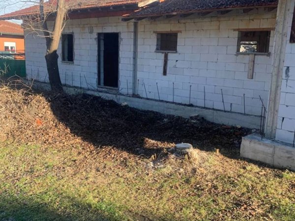 casa indipendente in vendita a Germignaga