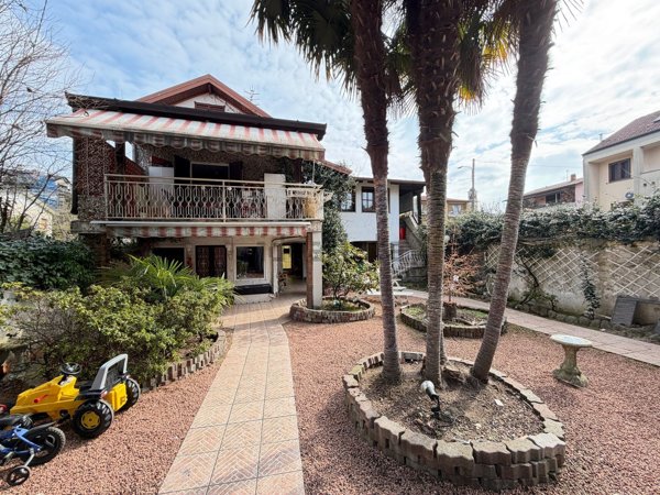 casa indipendente in vendita a Germignaga