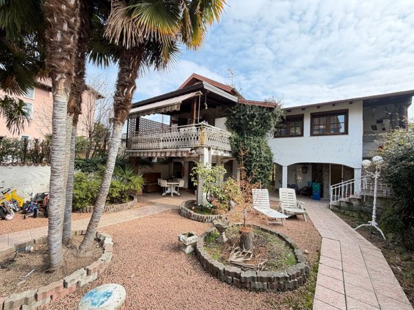 casa indipendente in vendita a Germignaga