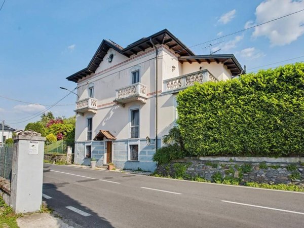 casa indipendente in vendita a Germignaga