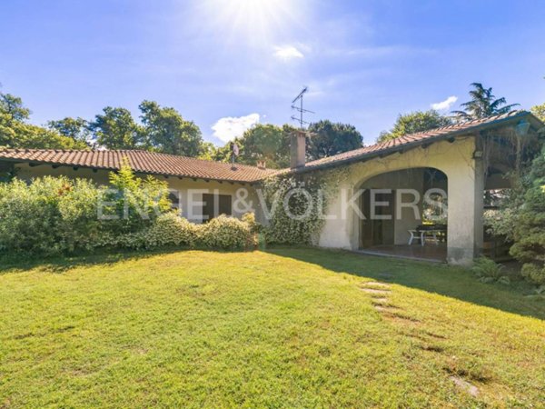 casa indipendente in vendita a Golasecca