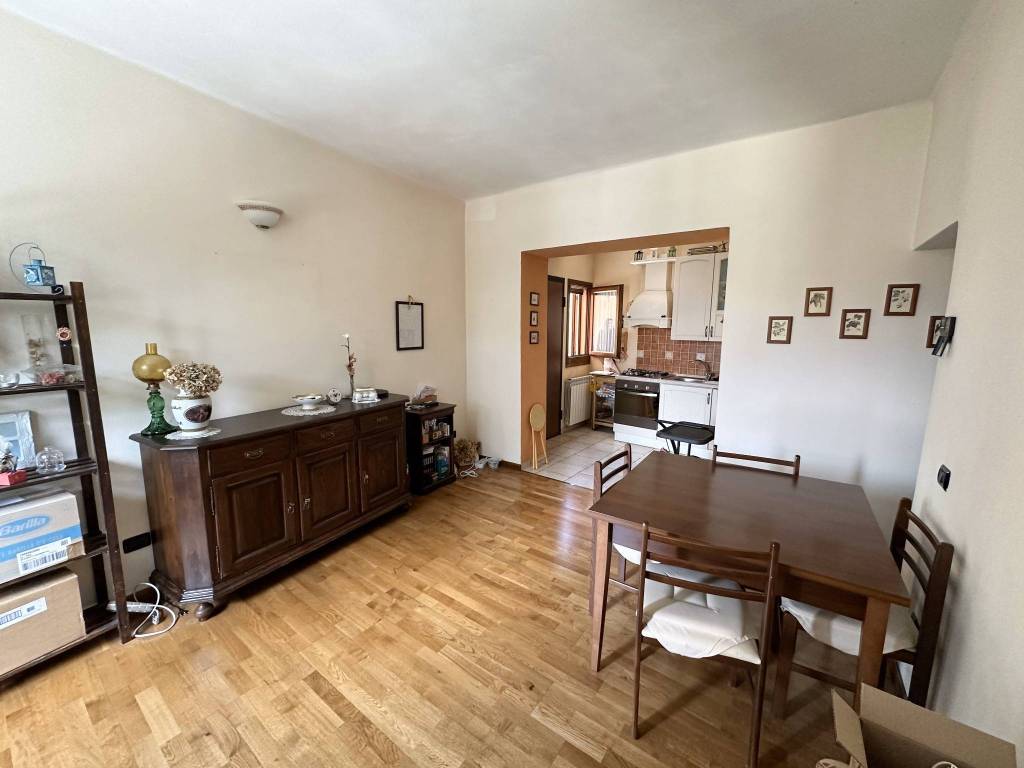 appartamento in vendita a Golasecca
