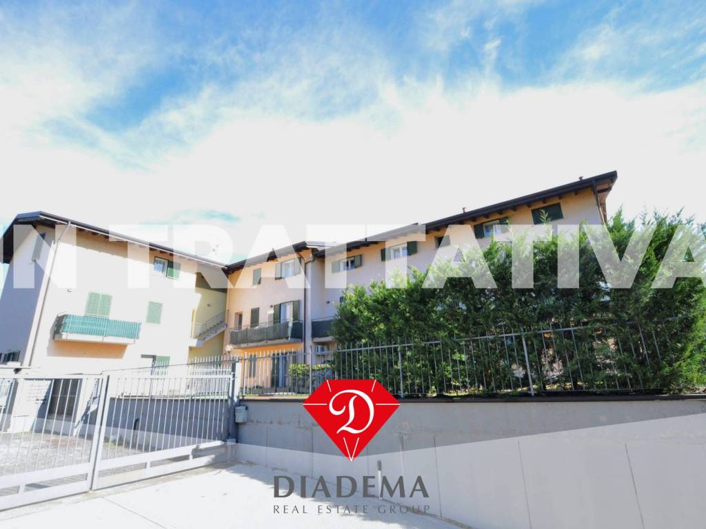 appartamento in vendita a Golasecca