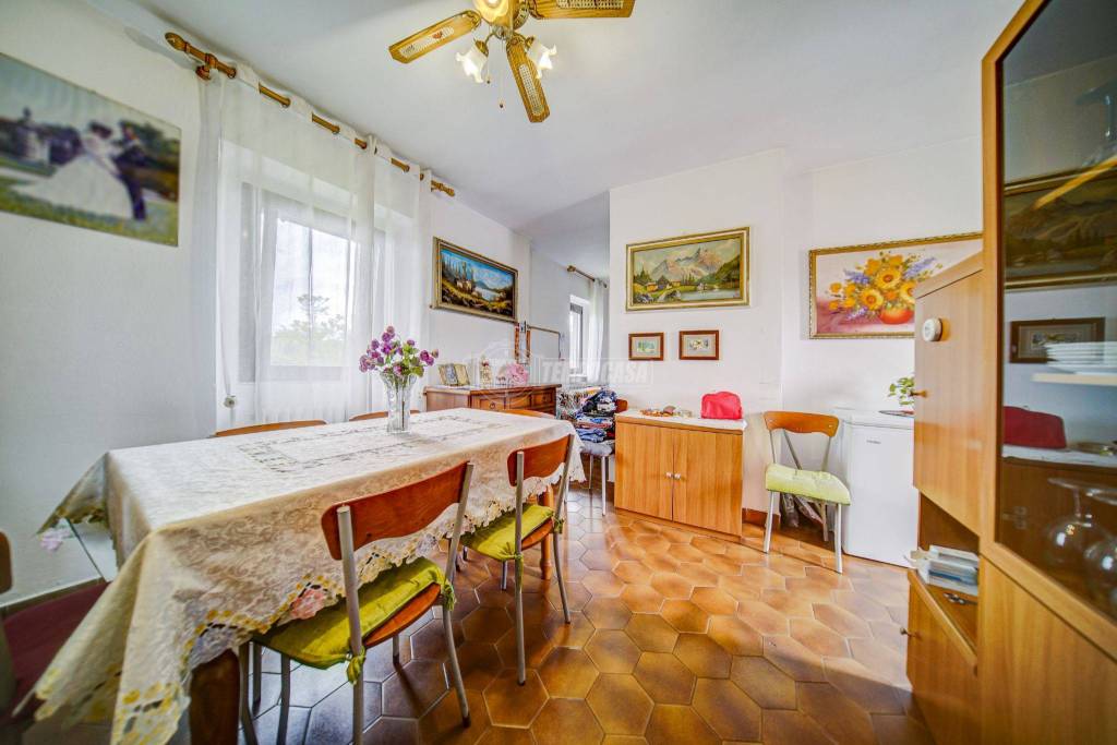 casa indipendente in vendita a Golasecca