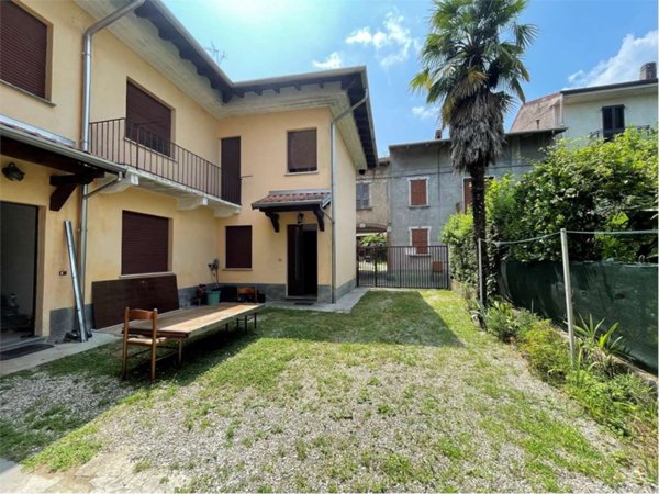 casa indipendente in vendita a Golasecca