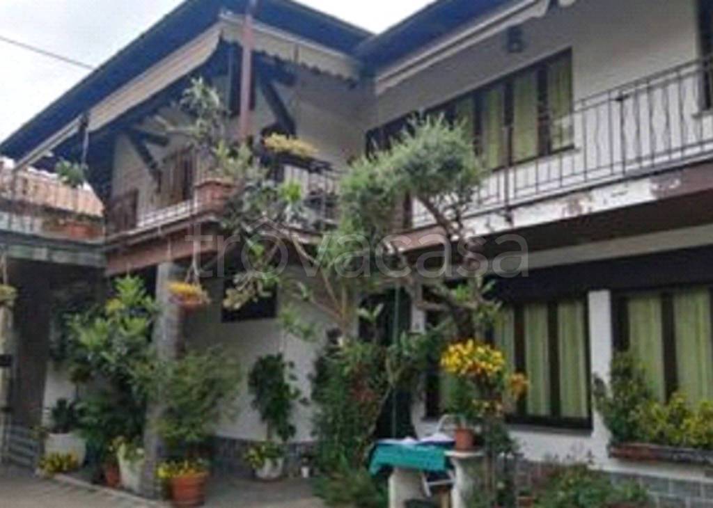 appartamento in vendita a Golasecca