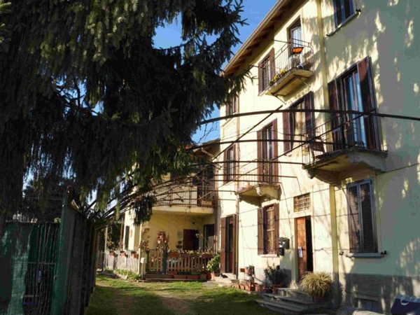 appartamento in vendita a Golasecca
