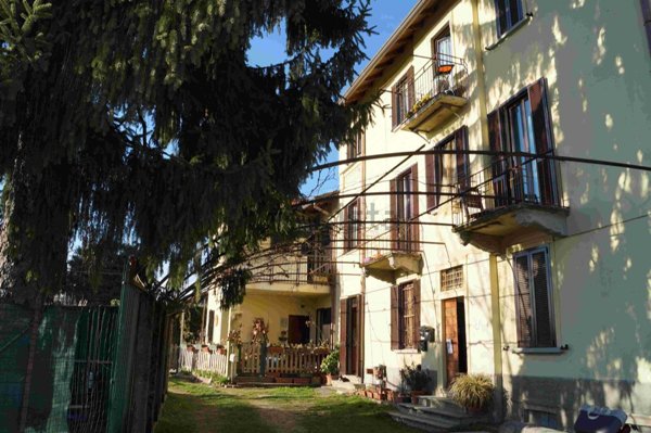 appartamento in vendita a Golasecca