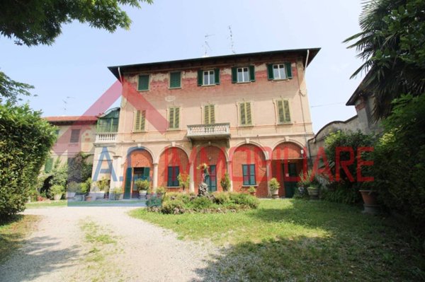 appartamento in vendita a Golasecca