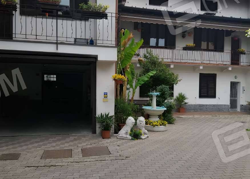 appartamento in vendita a Golasecca