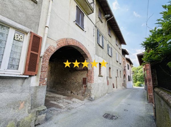 appartamento in vendita a Golasecca