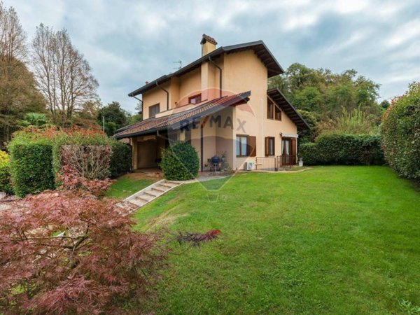 casa indipendente in vendita a Golasecca
