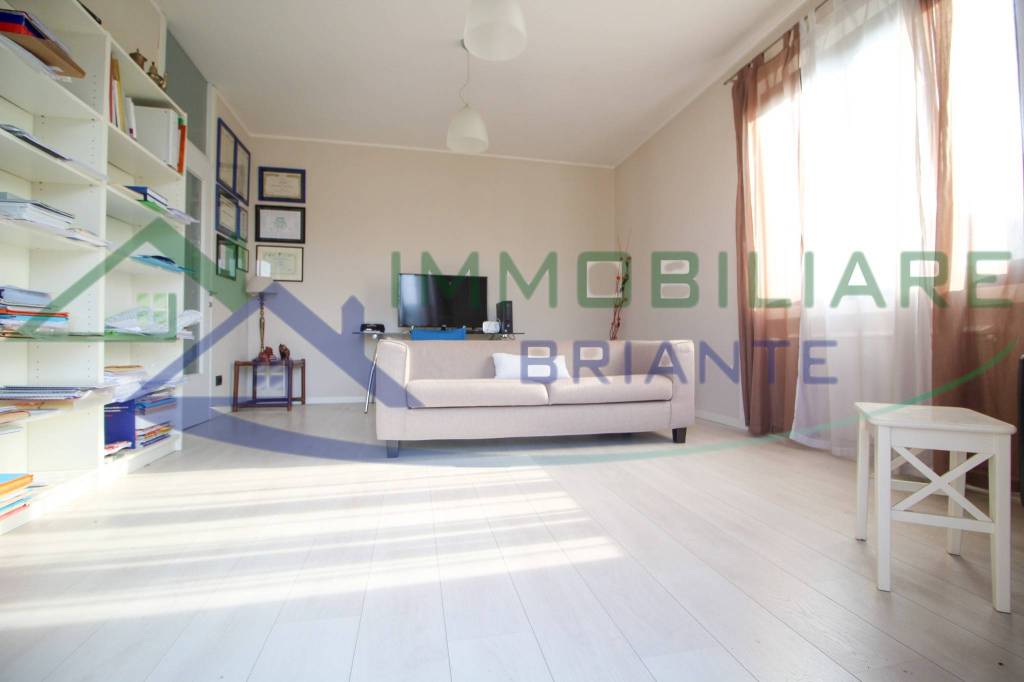 appartamento in vendita a Golasecca