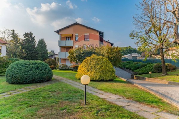 appartamento in vendita a Golasecca
