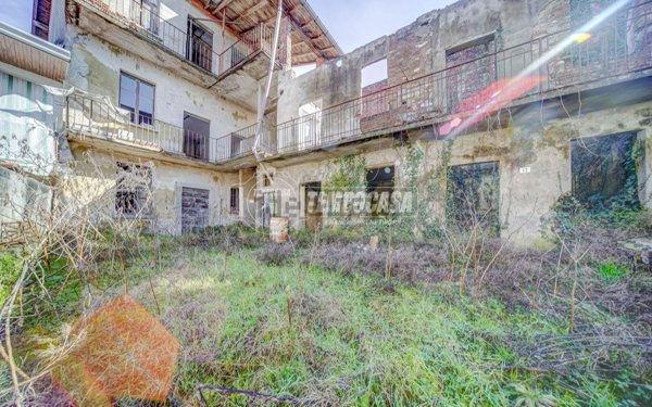 pentavano in vendita a Golasecca