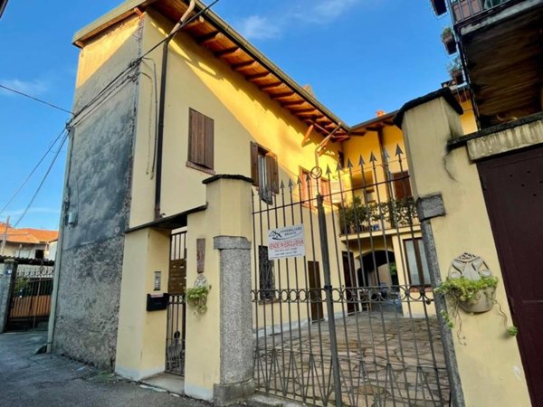casa indipendente in vendita a Golasecca