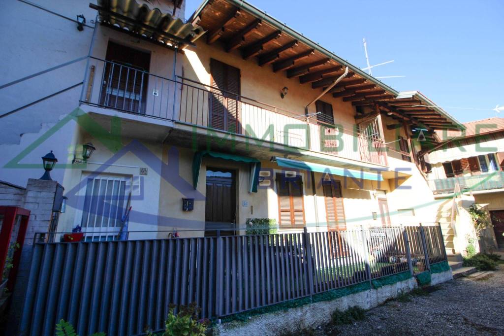 casa indipendente in vendita a Golasecca
