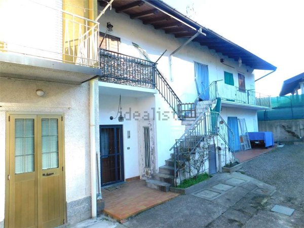 appartamento in vendita a Golasecca