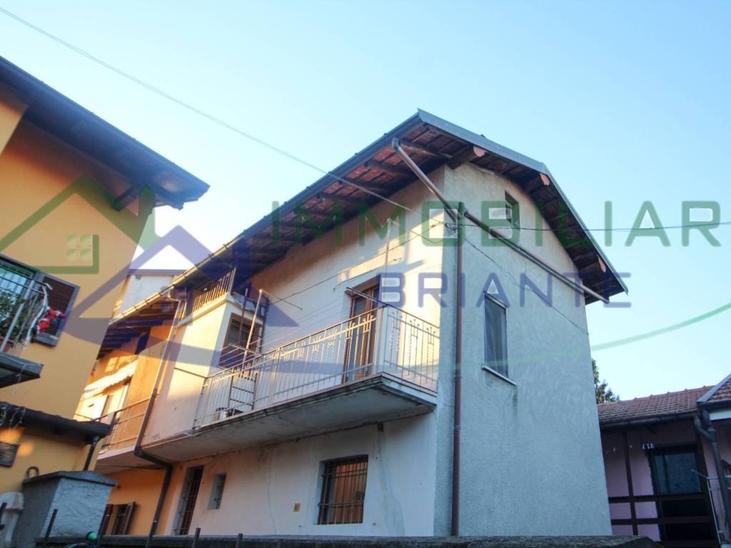 appartamento in vendita a Golasecca