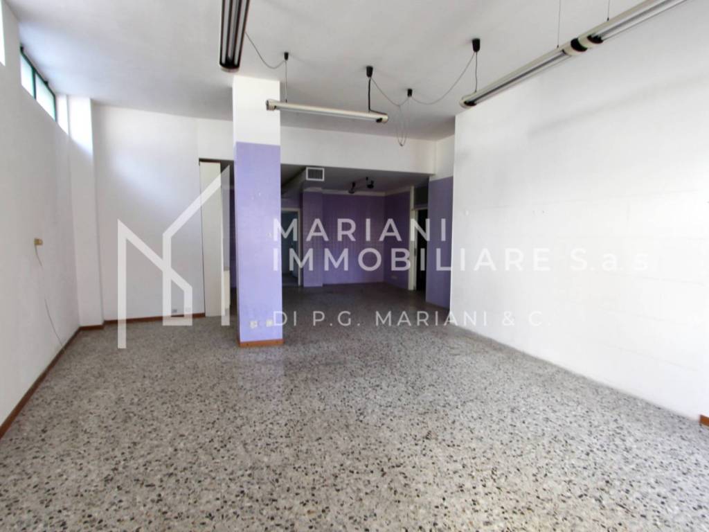 negozio in vendita a Golasecca