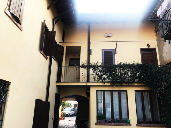 appartamento in vendita a Golasecca