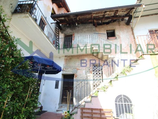 casa indipendente in vendita a Golasecca