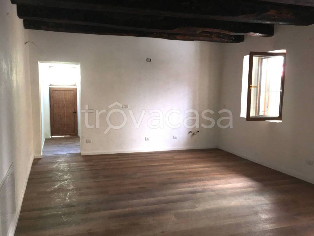 appartamento in vendita a Golasecca