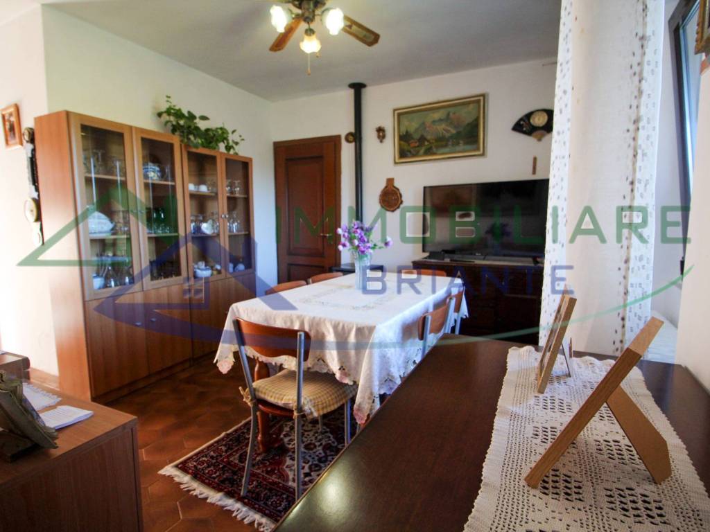 appartamento in vendita a Golasecca