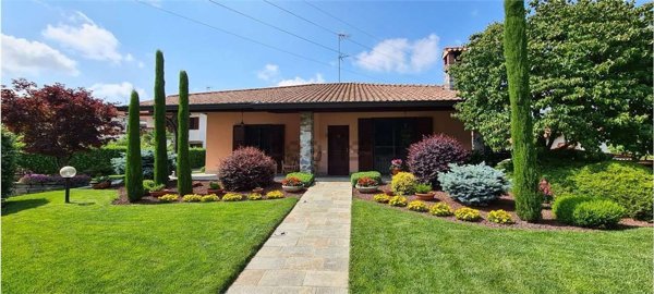 casa indipendente in vendita a Golasecca