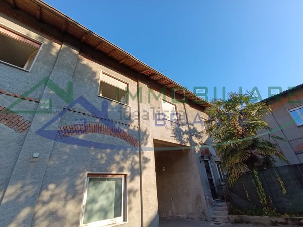 appartamento in vendita a Golasecca