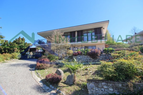 casa indipendente in vendita a Golasecca