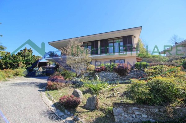 casa indipendente in vendita a Golasecca