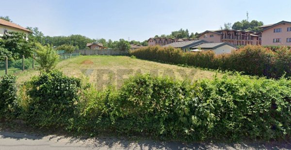 terreno edificabile in vendita a Golasecca