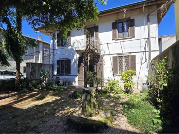 casa indipendente in vendita a Golasecca