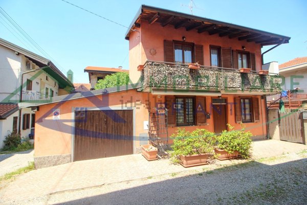 appartamento in vendita a Golasecca