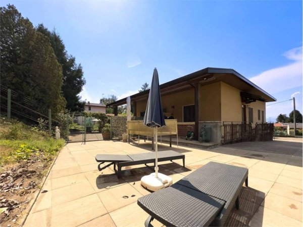 casa indipendente in vendita a Golasecca