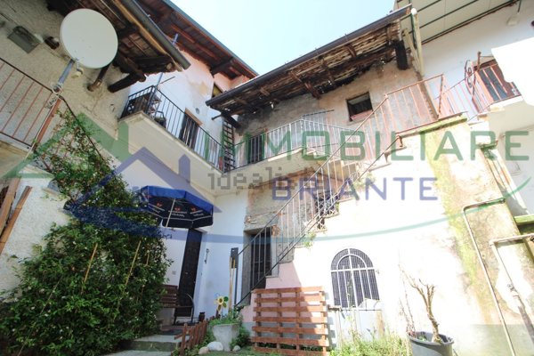 appartamento in vendita a Golasecca