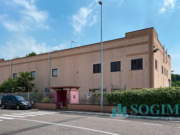 capannone in vendita a Gorla Maggiore