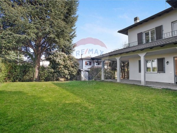 casa indipendente in vendita a Gorla Maggiore
