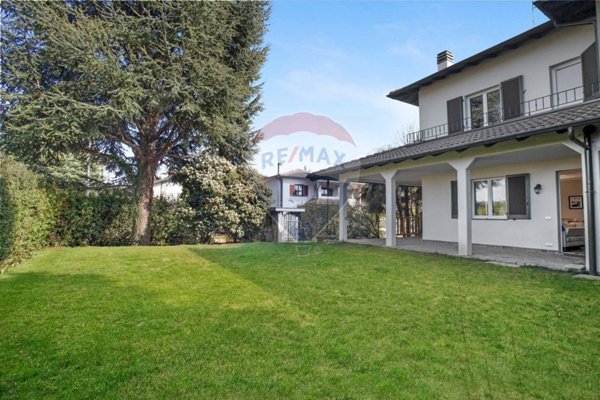 casa indipendente in vendita a Gorla Maggiore