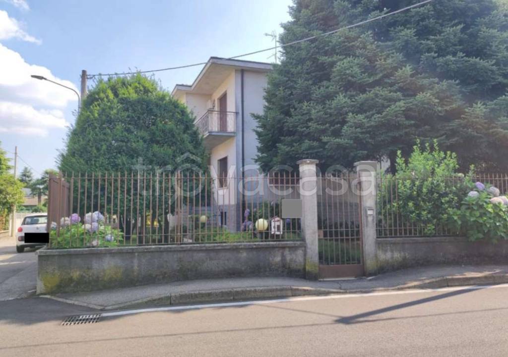 appartamento in vendita a Gorla Maggiore